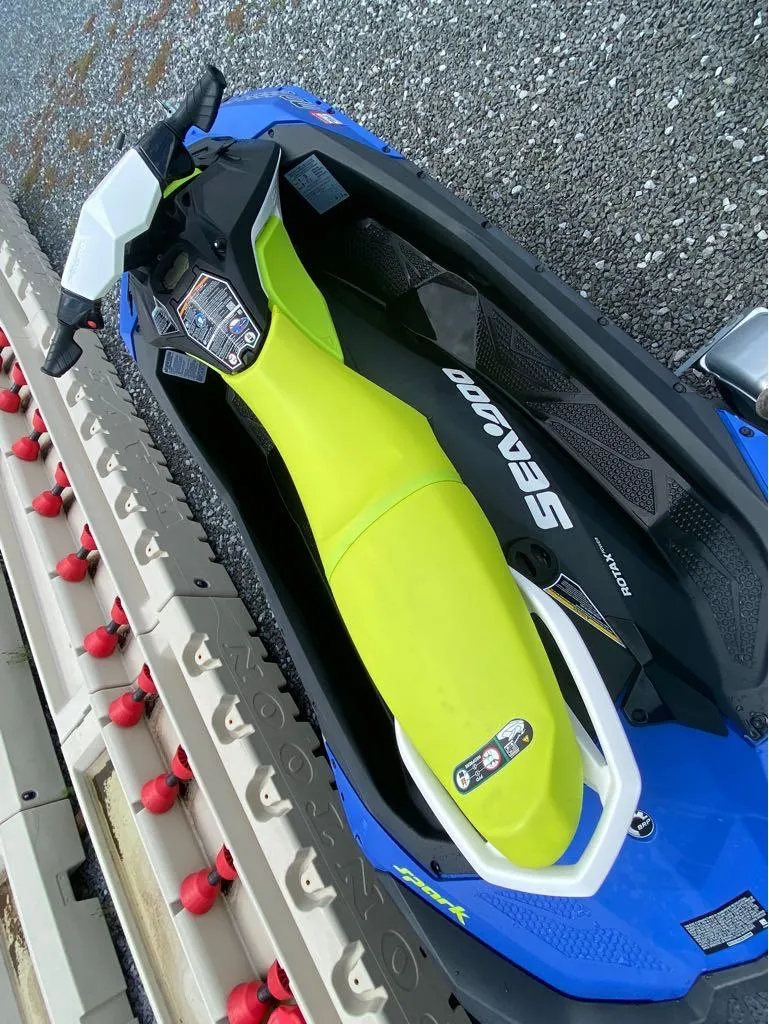Slide: The Image of Sea-Doo SPARK 3 UP 90 With iBR 2021 - 2