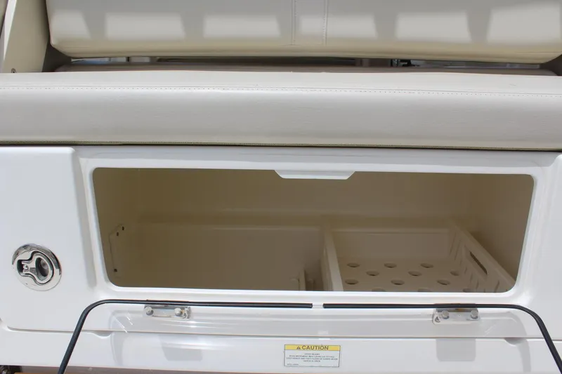 Slide: The Image of Boston Whaler 380 Realm 2019 - 37