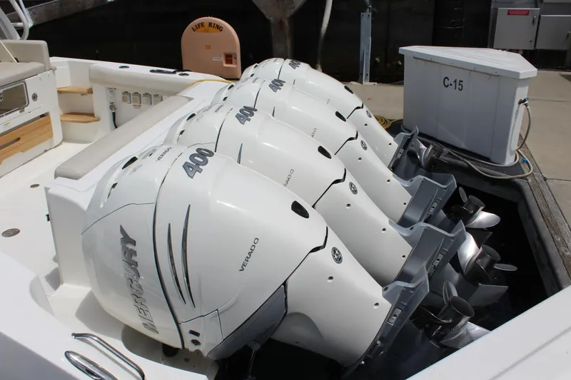 Slide: The Image of Boston Whaler 380 Realm 2019 - 5