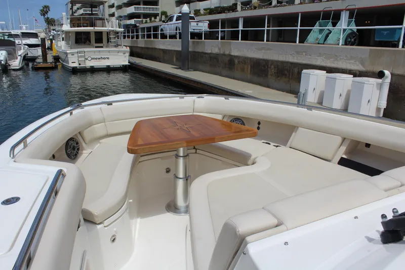 Slide: The Image of Boston Whaler 380 Realm 2019 - 7