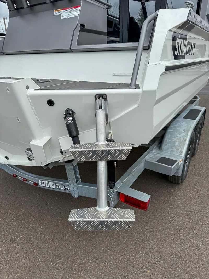 Slide: The Image of Stabi-Craft 2350 Supercab 2025 - 27