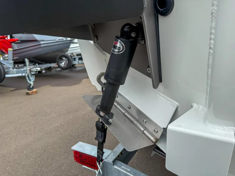 Slide: The Image of Stabi-Craft 2350 Supercab 2025 - 28