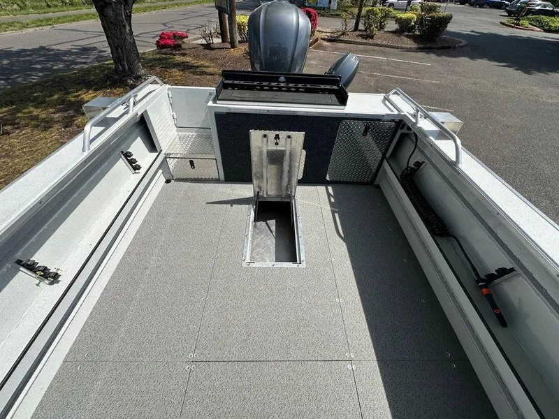 Slide: The Image of Boulton 24 Voyager Pro 2026 - 8