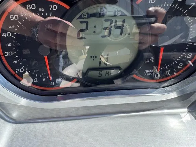 Slide: The Image of Scarab 195 H.O. Platinum 2017 - 12