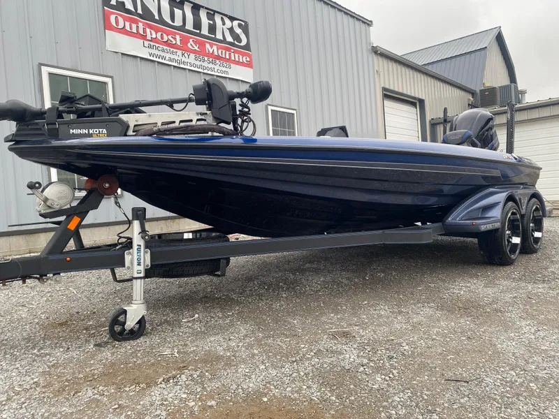 Slide: The Image of 2020 Skeeter FXR20 Limited boat on trailer at Anglers Outpost & Marine. - 6