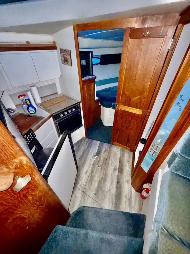 Slide: The Image of Carver 390 Cockpit Motor Yacht 1994 - 6