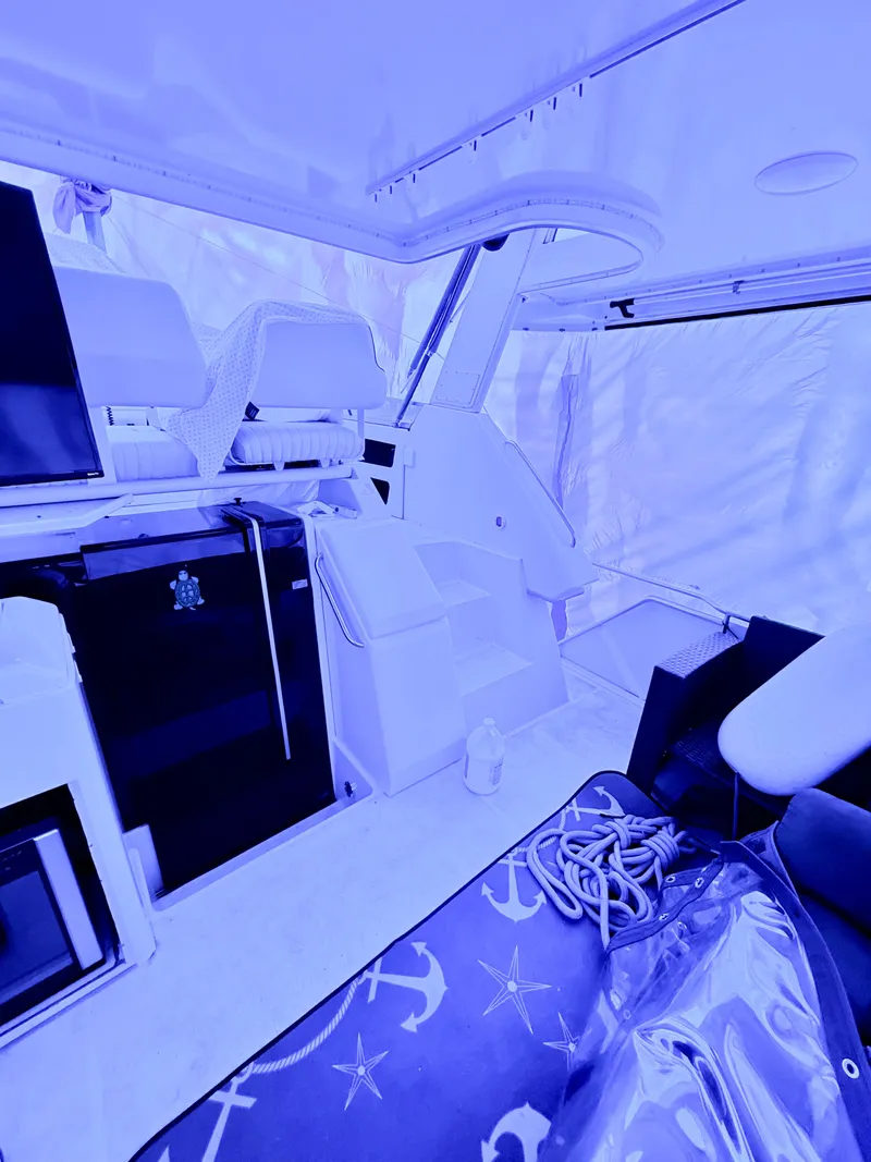 Slide: The Image of Carver Yachts 390 Cockpit Motor Yacht 1994 - 17