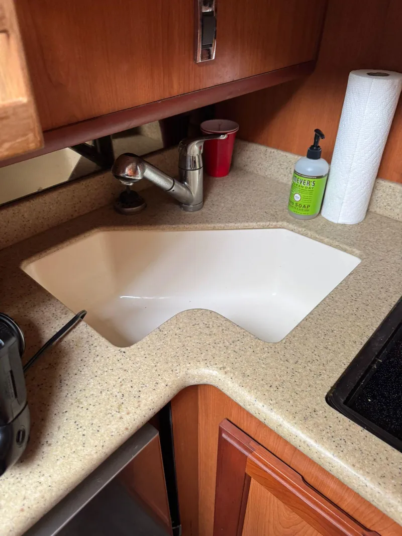 Slide: The Image of Luhrs 41 Express 2007 - 52