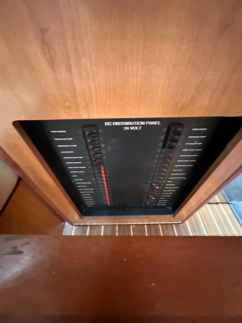 Slide: The Image of Luhrs 41 Express 2007 - 61