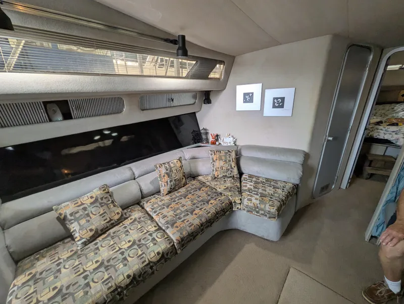 Slide: The Image of Sea Ray 460 Express Cruiser 1988 - 50