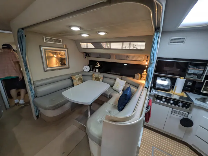 Slide: The Image of Sea Ray 460 Express Cruiser 1988 - 51