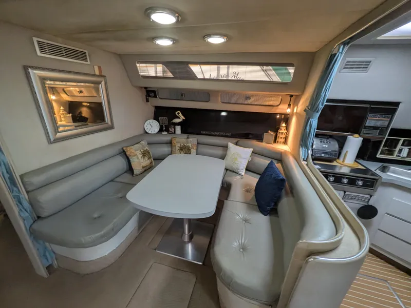 Slide: The Image of Sea Ray 460 Express Cruiser 1988 - 52