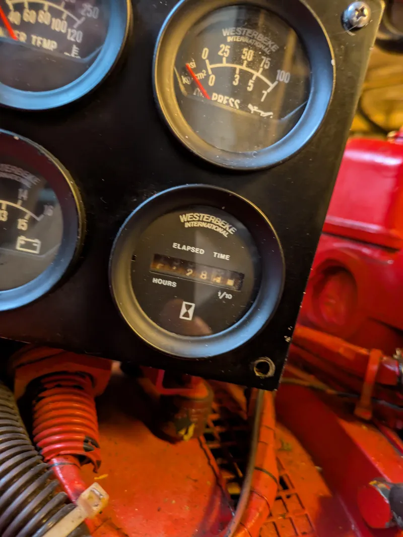 Slide: The Image of Sea Ray 460 Express Cruiser 1988 - 66