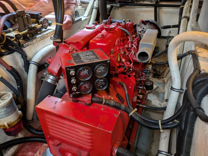 Slide: The Image of Sea Ray 460 Express Cruiser 1988 - 71