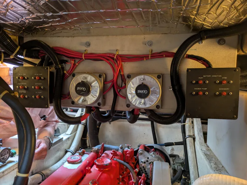 Slide: The Image of Sea Ray 460 Express Cruiser 1988 - 72