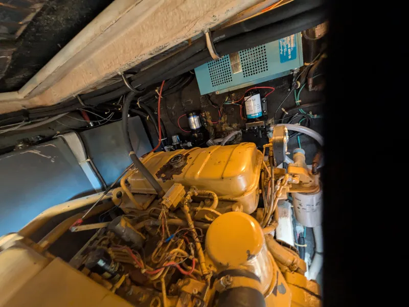 Slide: The Image of Sea Ray 460 Express Cruiser 1988 - 77