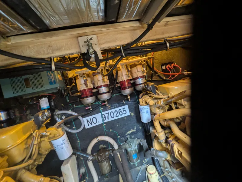 Slide: The Image of Sea Ray 460 Express Cruiser 1988 - 79