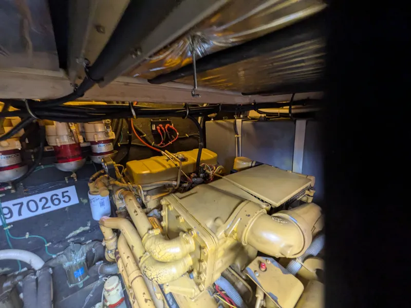 Slide: The Image of Sea Ray 460 Express Cruiser 1988 - 80