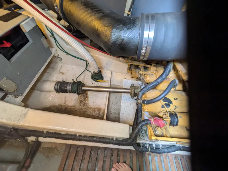 Slide: The Image of Sea Ray 460 Express Cruiser 1988 - 82