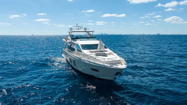 Slide: The Image of Azimut 84 2013 - 85
