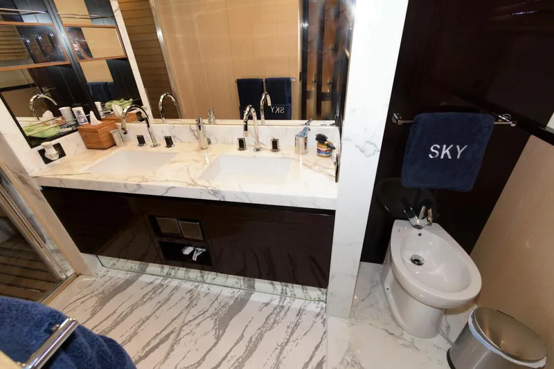 Slide: The Image of Azimut 84 2013 - 63