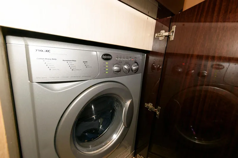 Slide: The Image of Azimut 84 2013 - 71