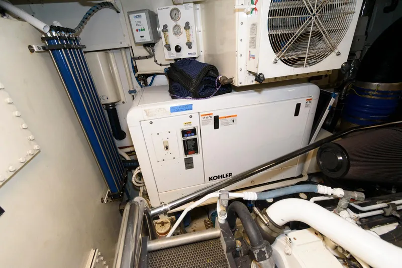 Slide: The Image of Azimut 84 2013 - 78