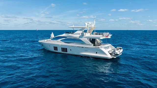 Slide: The Image of Azimut 84 2013 - 90