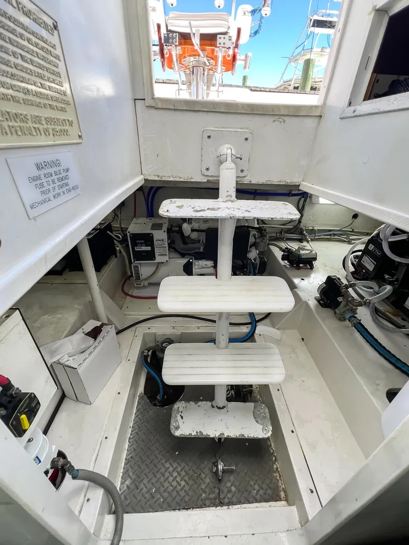 Slide: The Image of Bertram 450 Convertible 2005 - 102