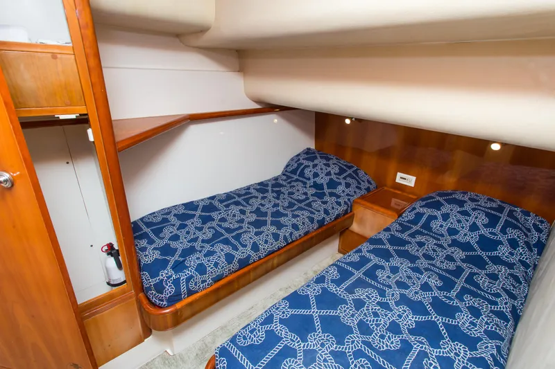 Slide: The Image of Bertram 450 Convertible 2005 - 113