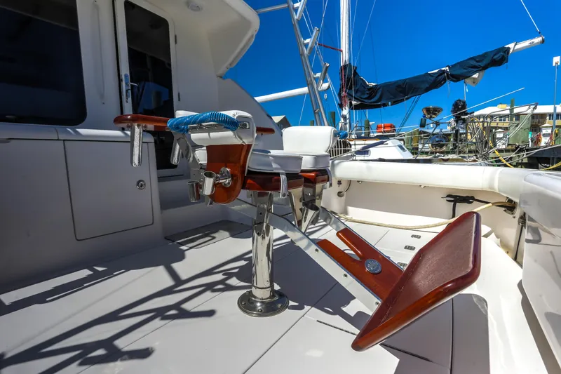 Slide: The Image of Bertram 450 Convertible 2005 - 54