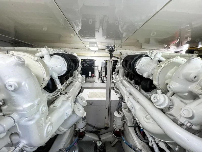 Slide: The Image of Bertram 450 Convertible 2005 - 97