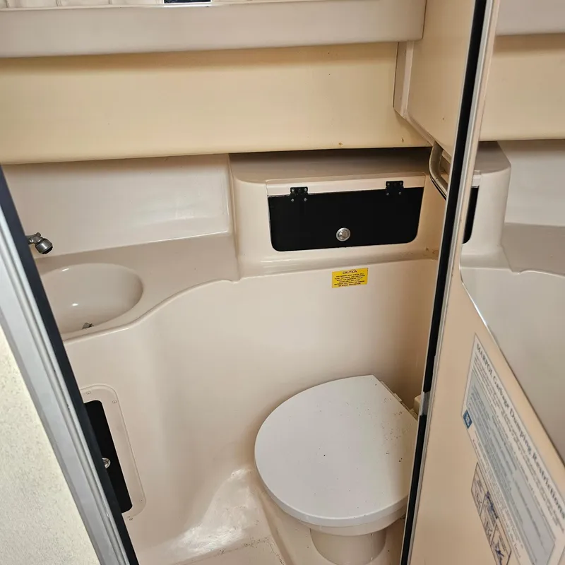 Slide: The Image of Grady-White Marlin 300 2004 - 10