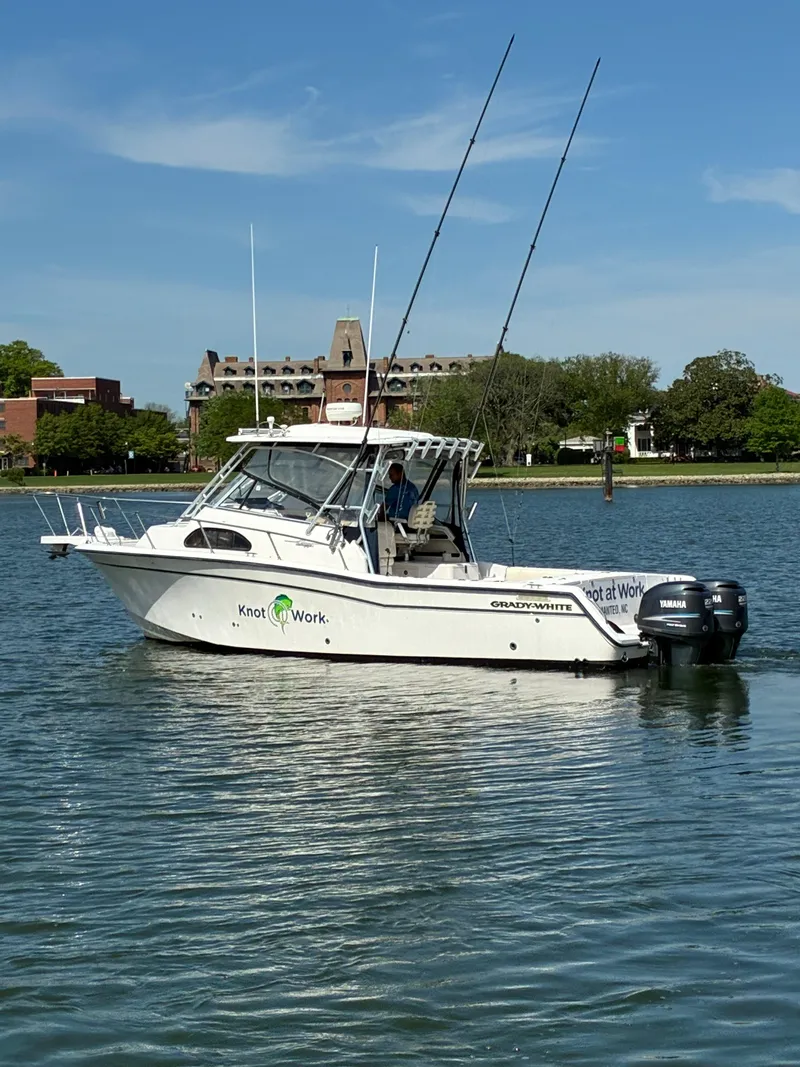 Slide: The Image of Grady-White Marlin 300 2004 - 14