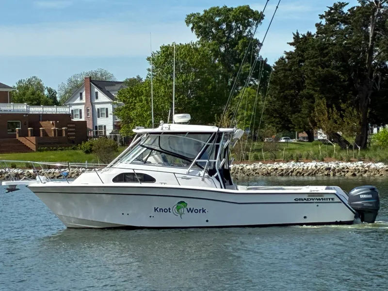 Slide: The Image of Grady-White Marlin 300 2004 - 16