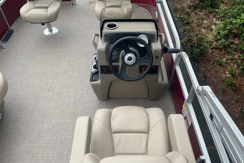 Slide: The Image of Sun Tracker Bass Buggy 16 XL Select 2025 - 72