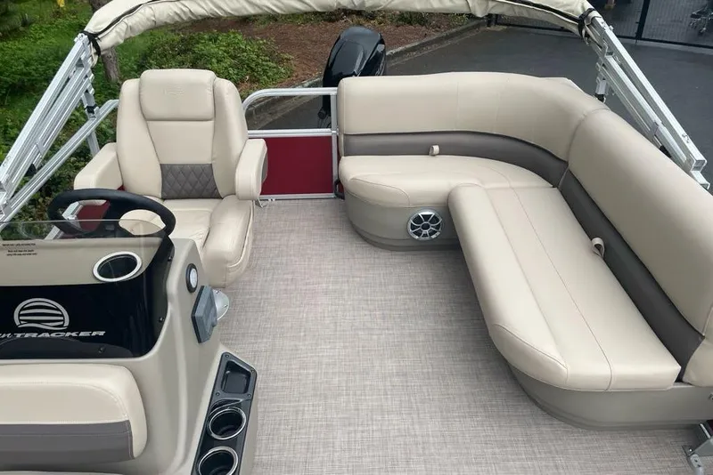 Slide: The Image of Sun Tracker Bass Buggy 16 XL Select 2025 - 73