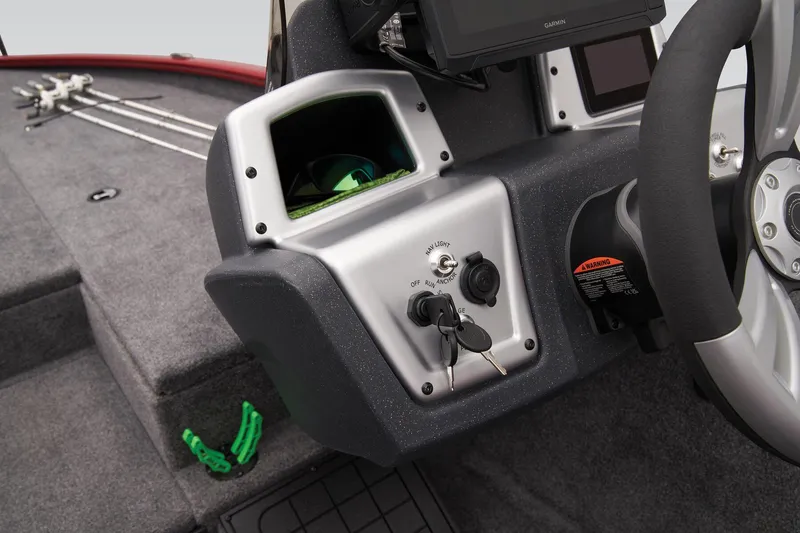 Slide: The Image of Tracker Savage 215 2025 - 45