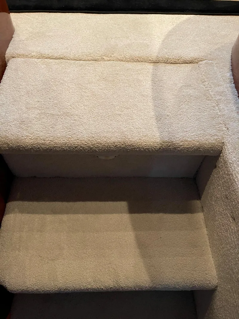 Slide: The Image of 2020 NEW CARPETS! EXCELLENT CONDITION - 18