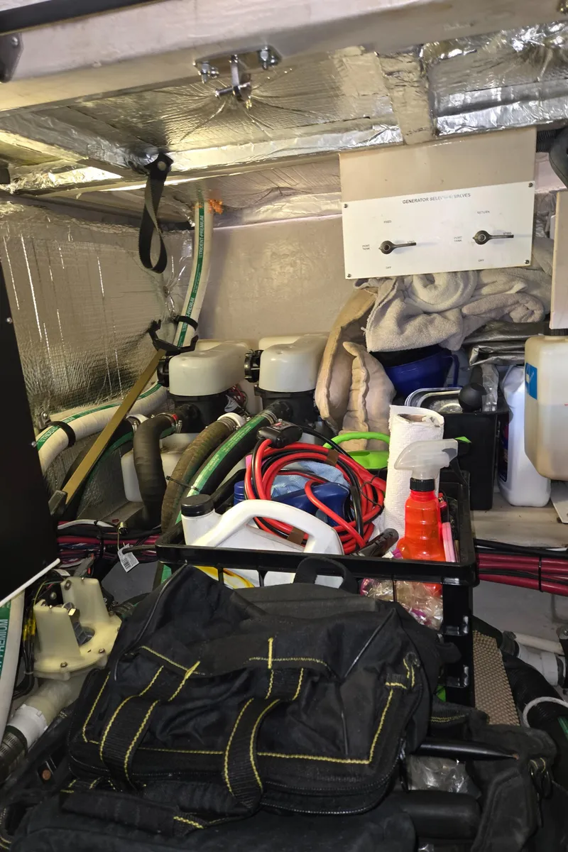 Slide: The Image of Sea Ray 390 Motor Yacht 2003 - 57