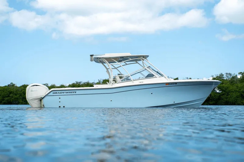 Slide: The Image of Grady-White 270 Freedom 2024 - 17