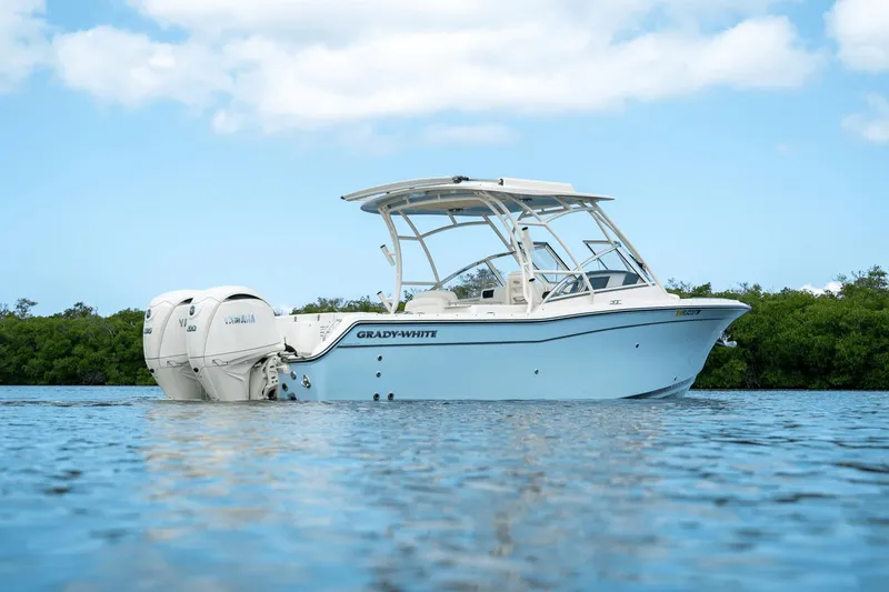 Slide: The Image of Grady-White 270 Freedom 2024 - 2