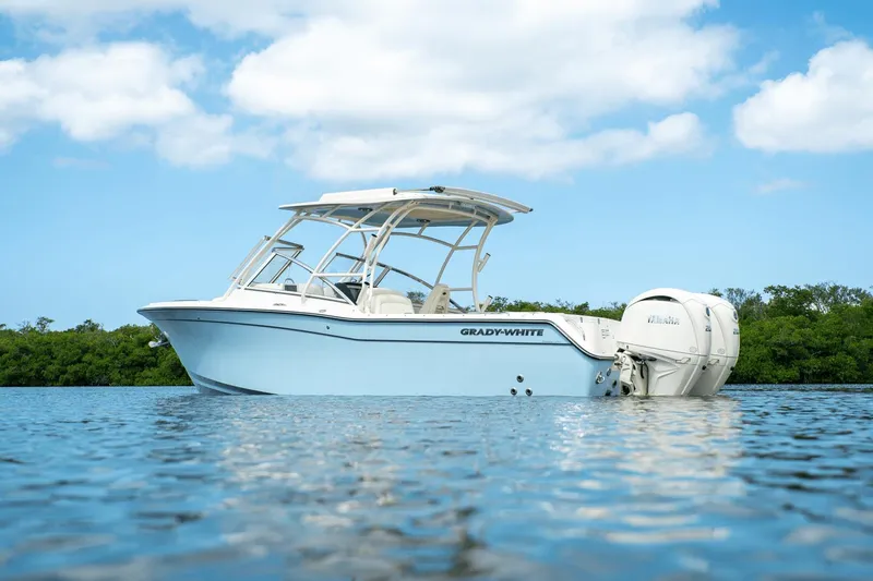 Slide: The Image of Grady-White 270 Freedom 2024 - 25