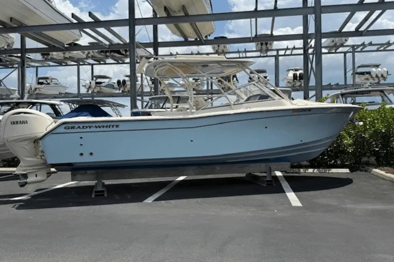 Slide: The Image of Grady-White 270 Freedom 2024 - 41