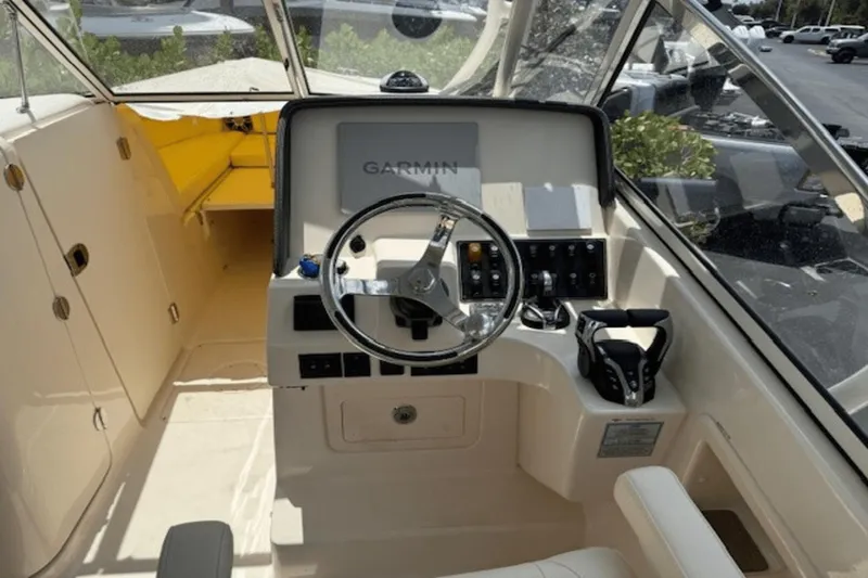 Slide: The Image of Grady-White 270 Freedom 2024 - 5