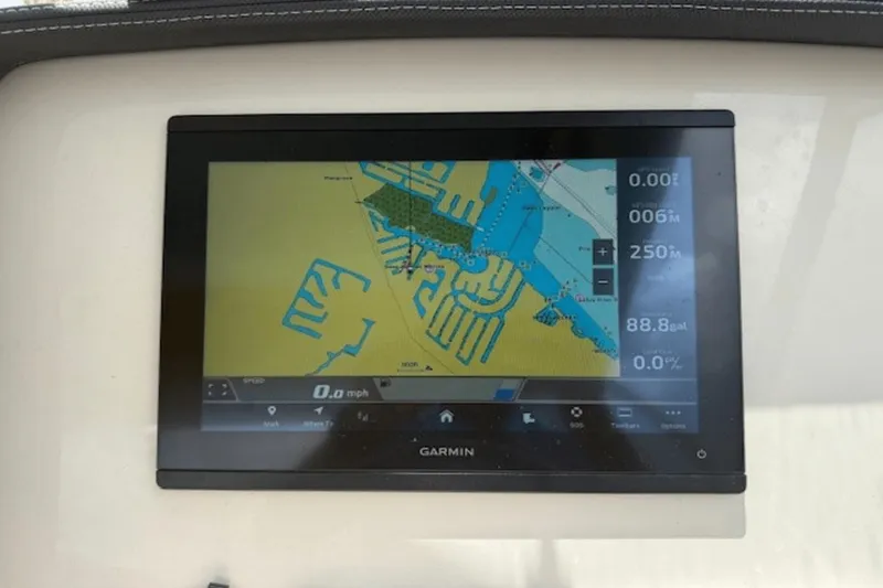 Slide: The Image of Grady-White 270 Freedom 2024 - 6