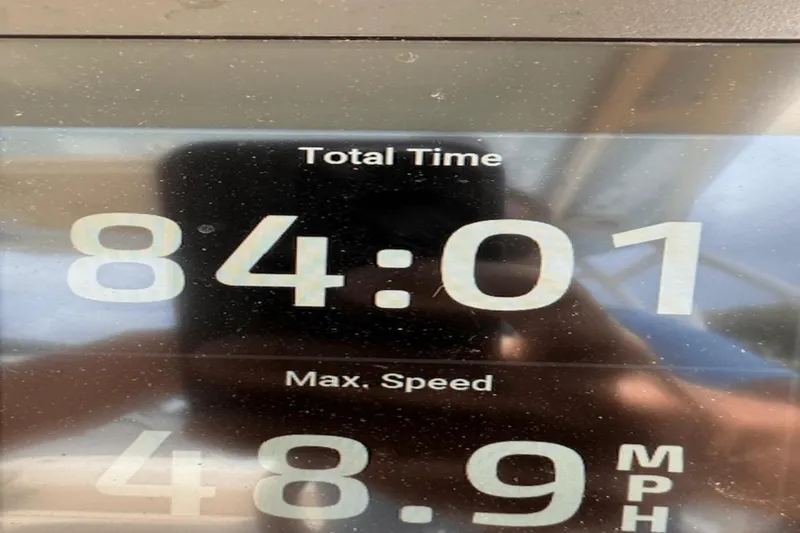 Slide: The Image of Grady-White 270 Freedom 2024 - 9