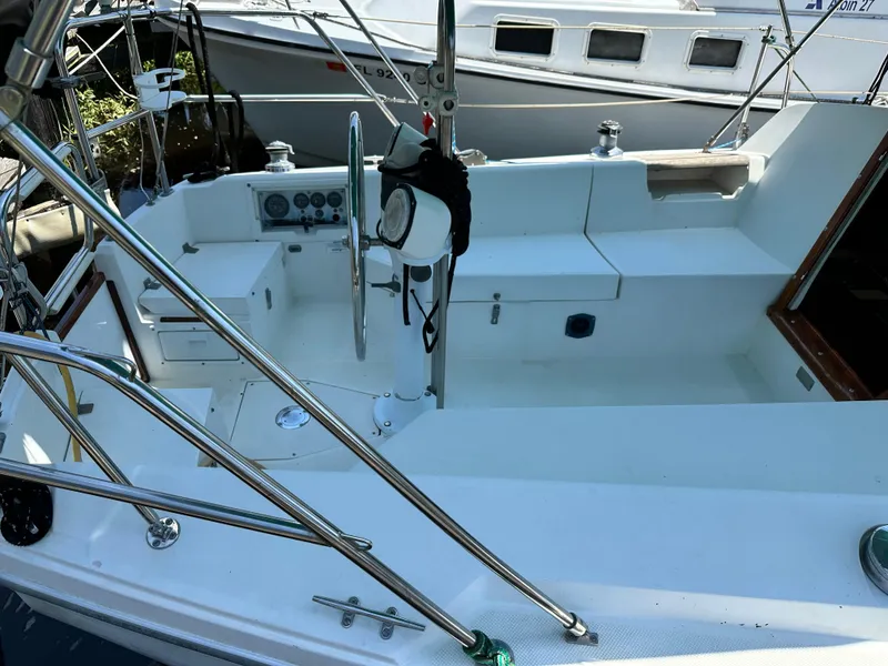 Slide: The Image of Catalina 30 MkII 1992 - 12