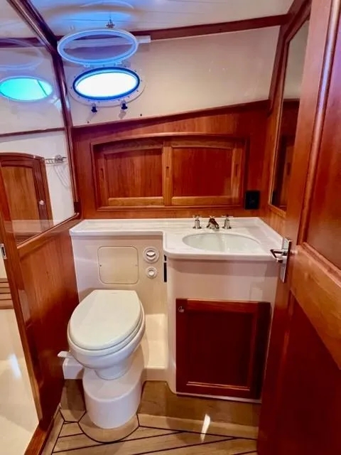 Slide: The Image of Hinckley Yachts Talaria 48 MY MKII 2020 - 29