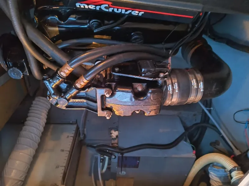 Slide: The Image of Engine compartment of 1989 Sea Ray 268 Sun Dancer with MerCruiser components. - 4